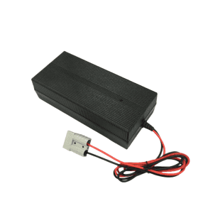 29.2V 10A LiFePO₄ battery charger for 8S 25.6V LFP packs from Phonix factory