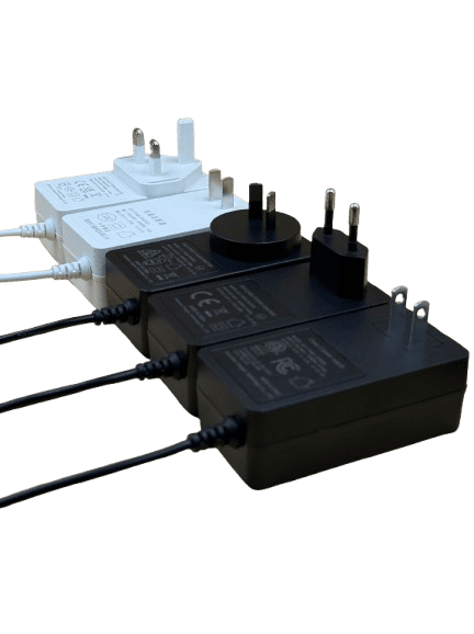 Phonix Lithium-ion Charger Adapter for Mobile Devices